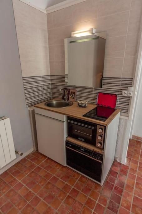 Joli Studio 36M2 Tout Confort Chateauneuf-de-Gadagne Экстерьер фото